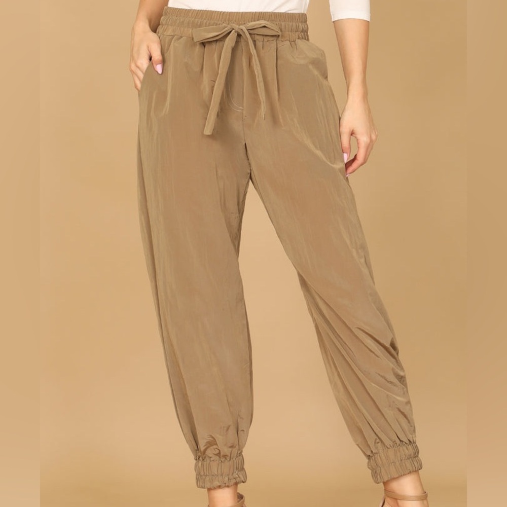 Universal Thread Lyocell High Waisted Jogger Pant